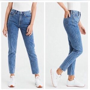 American Eagle Pinstripe Mom Jeans High Rise Straight Leg Blue Denim Size 2/26
